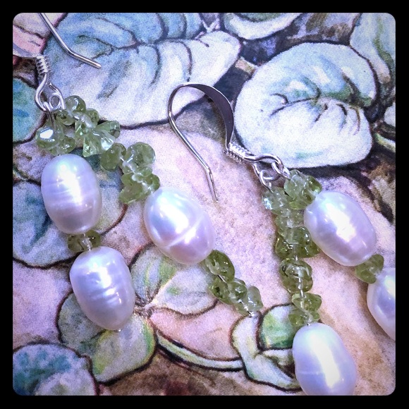 Rock candy peridot and freshwater pearl Earrings